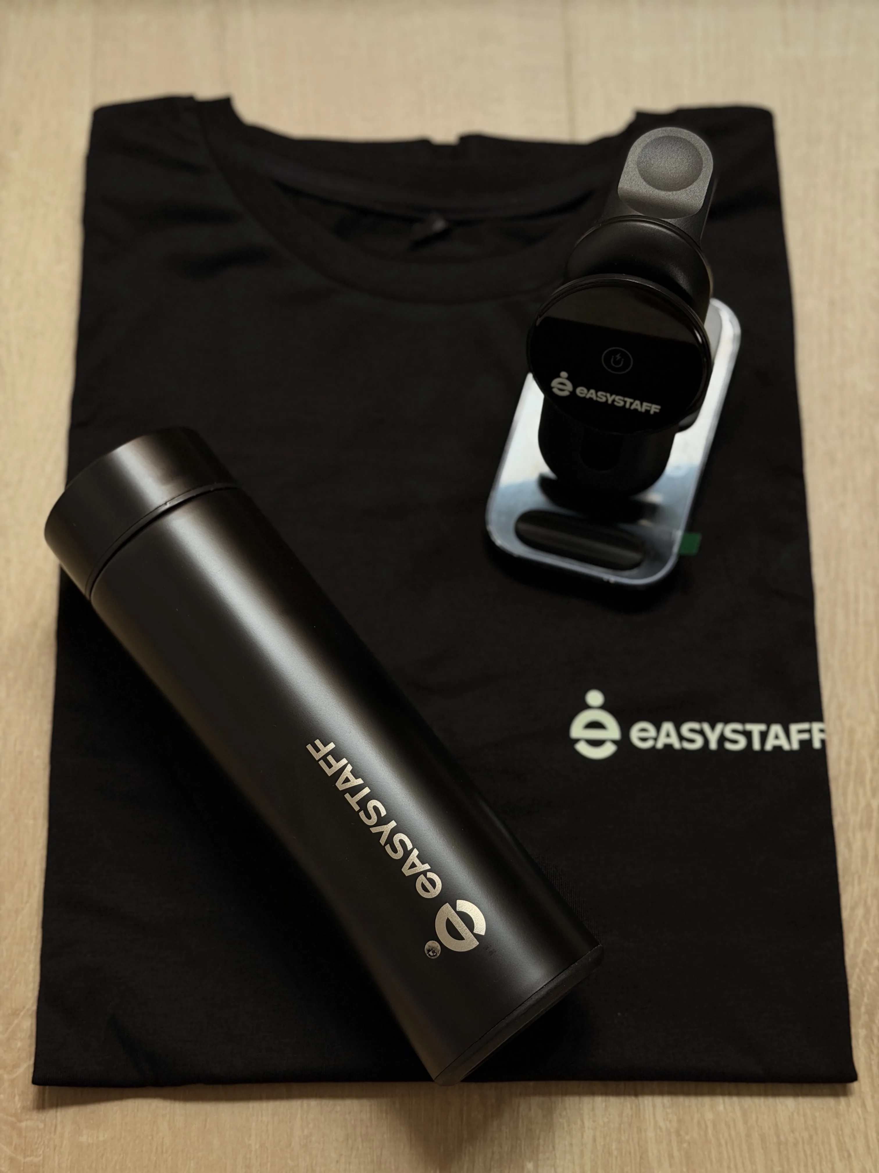 EasyStaff T-shirt, insulated bottle and phone accessory