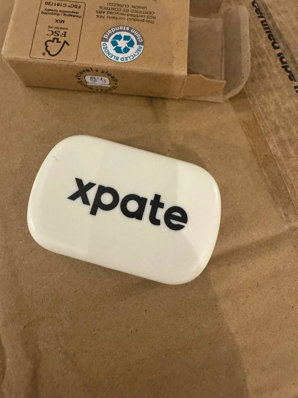 Compact xpate travel accessory